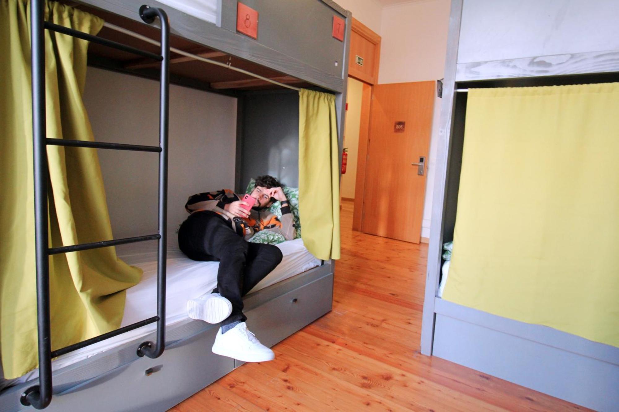 Wot Lisbon Patio Hostel Ngoại thất bức ảnh