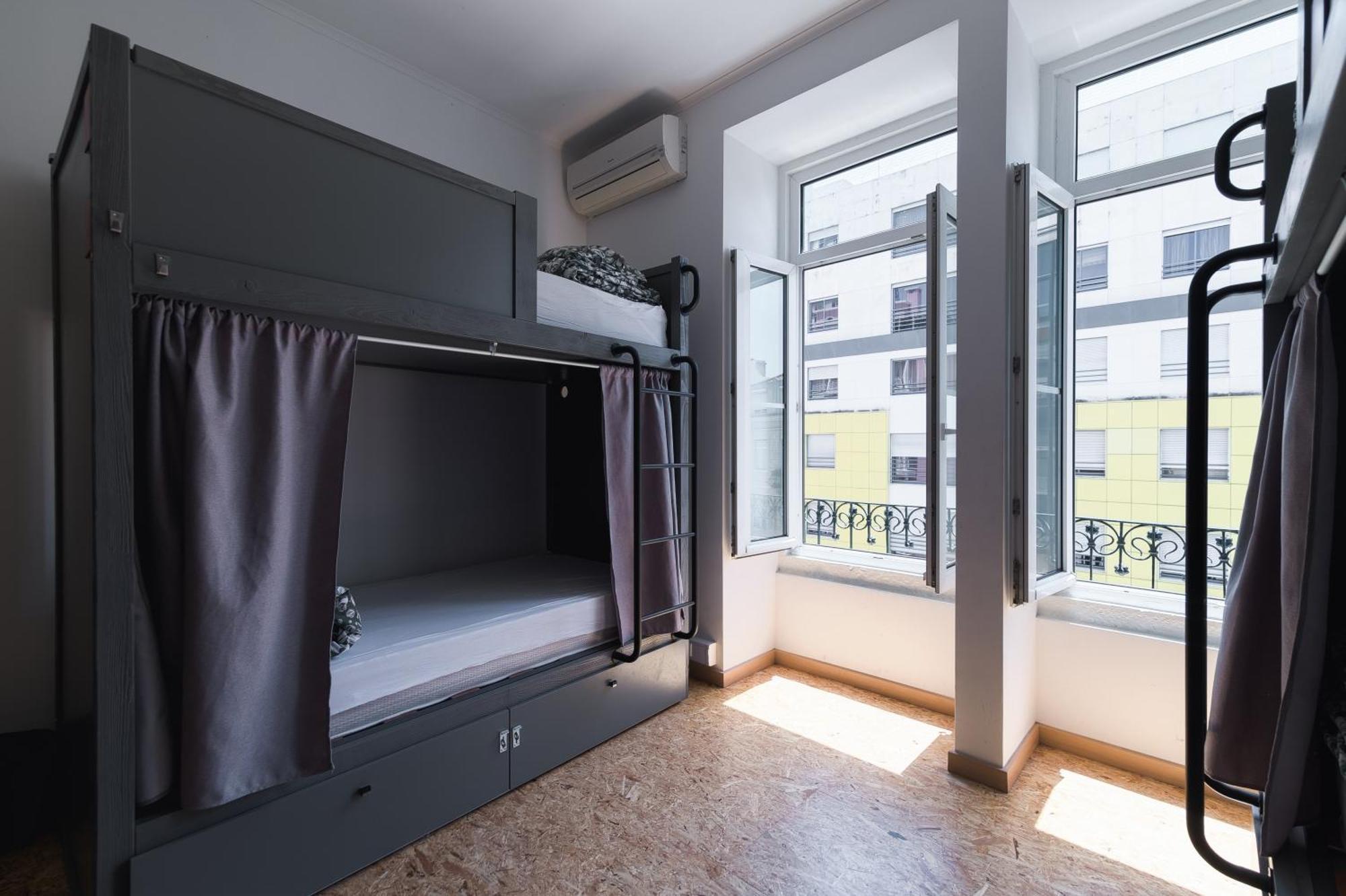 Wot Lisbon Patio Hostel Ngoại thất bức ảnh