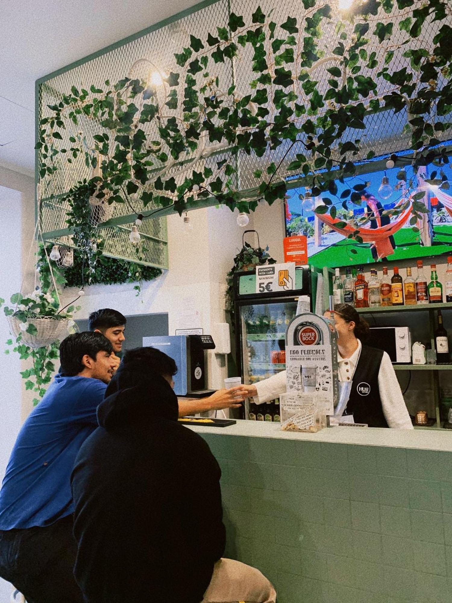 Wot Lisbon Patio Hostel Ngoại thất bức ảnh